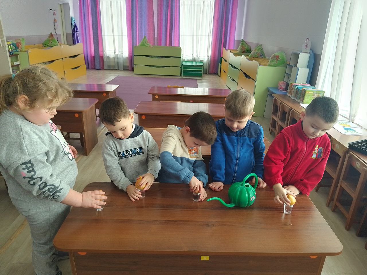 Фото без опису