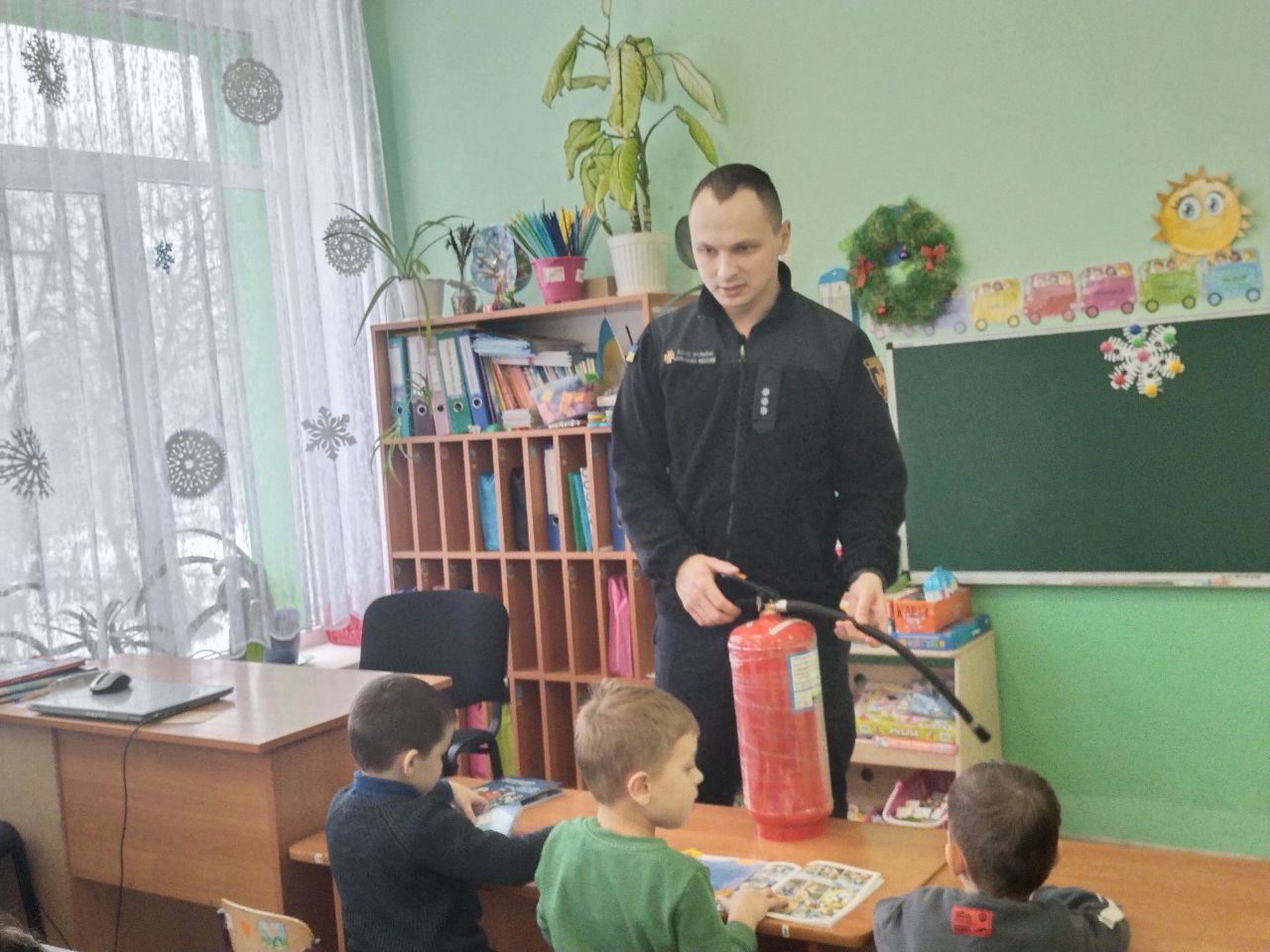 Фото без опису