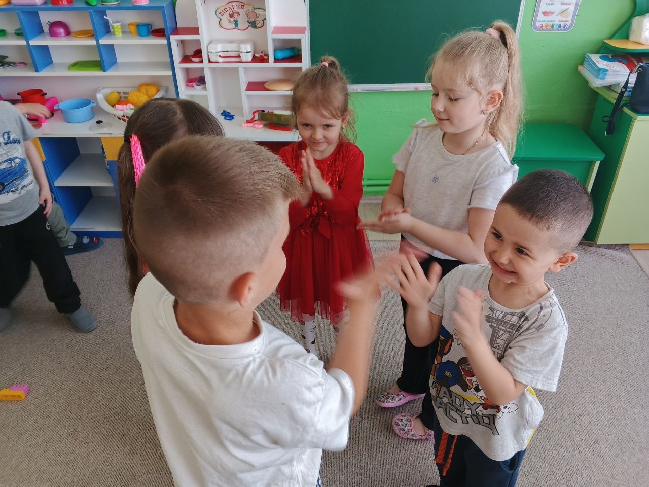 Фото без опису