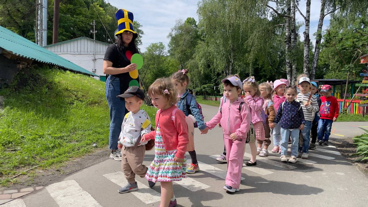 Фото без опису