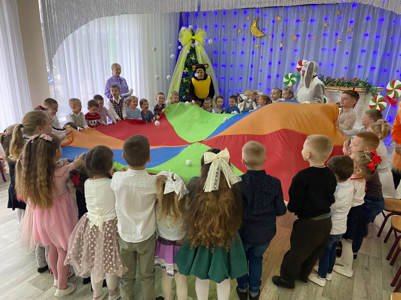 Фото без опису