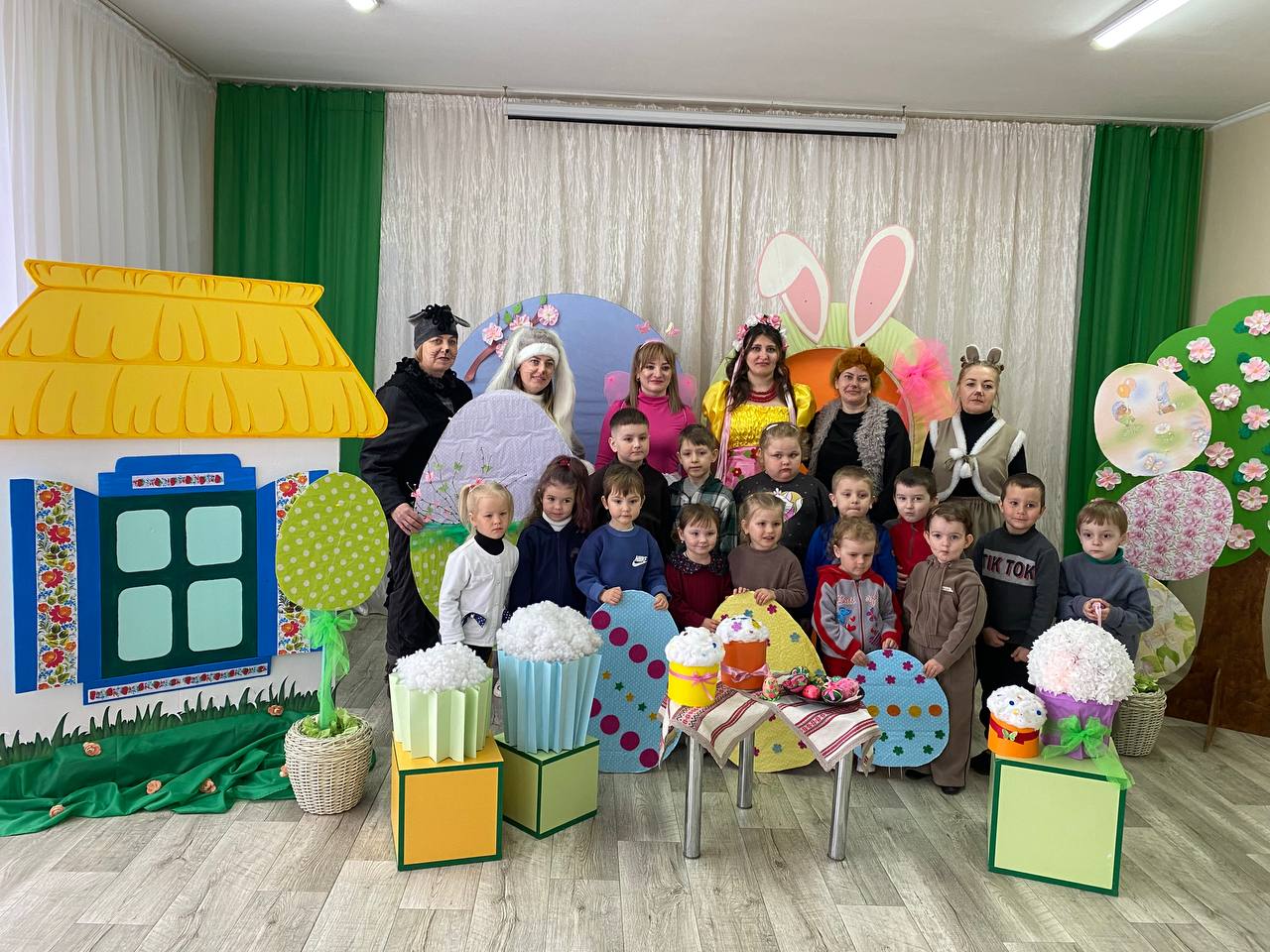 Фото без опису