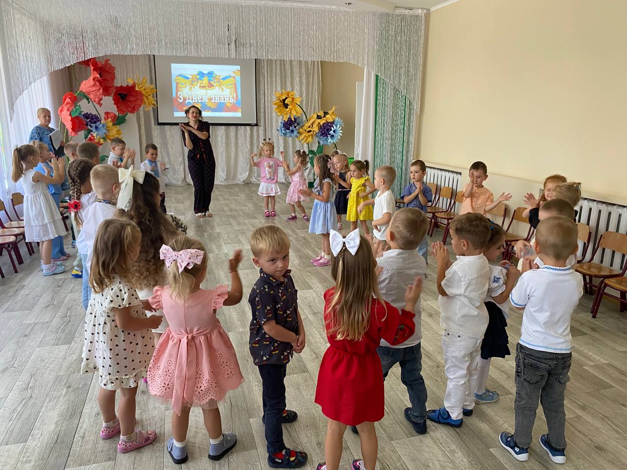 Фото без опису