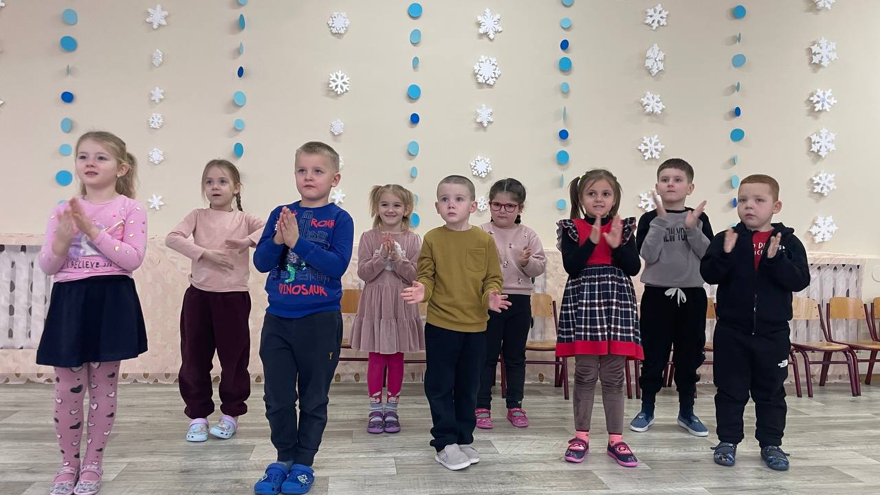 Фото без опису