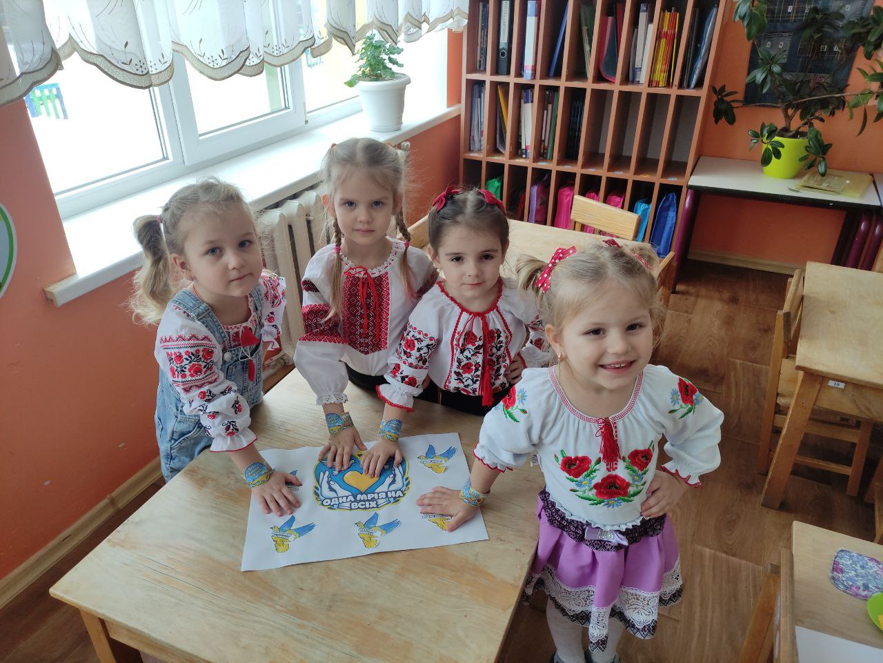 Фото без опису