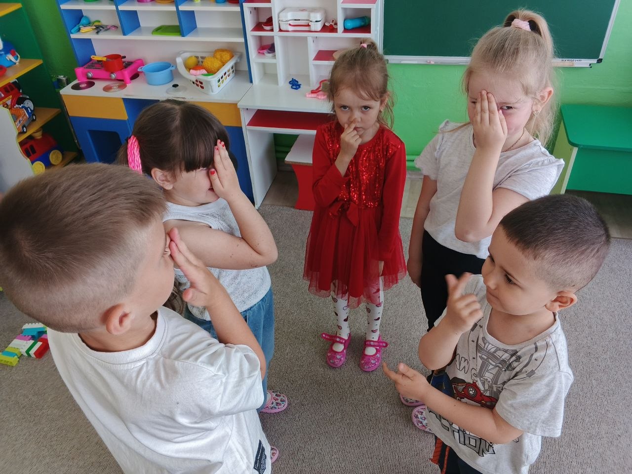Фото без опису