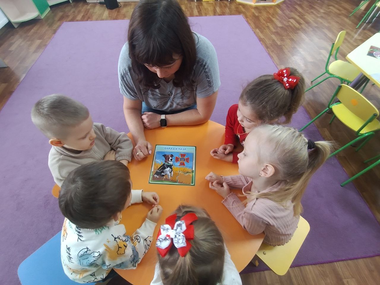 Фото без опису