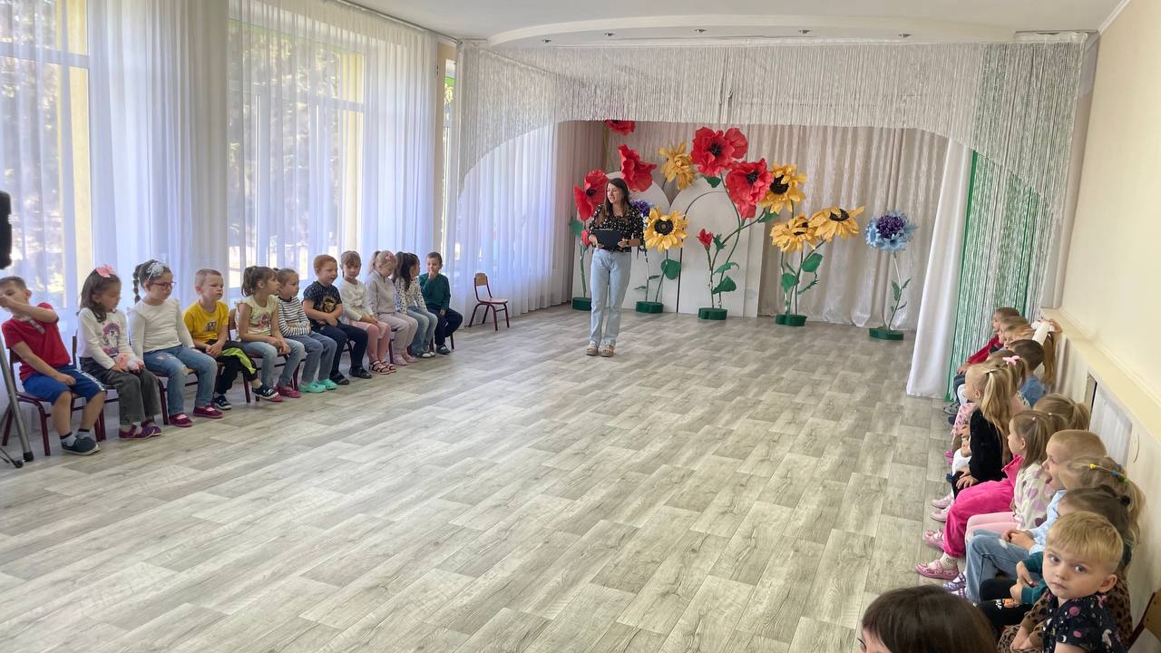 Фото без опису