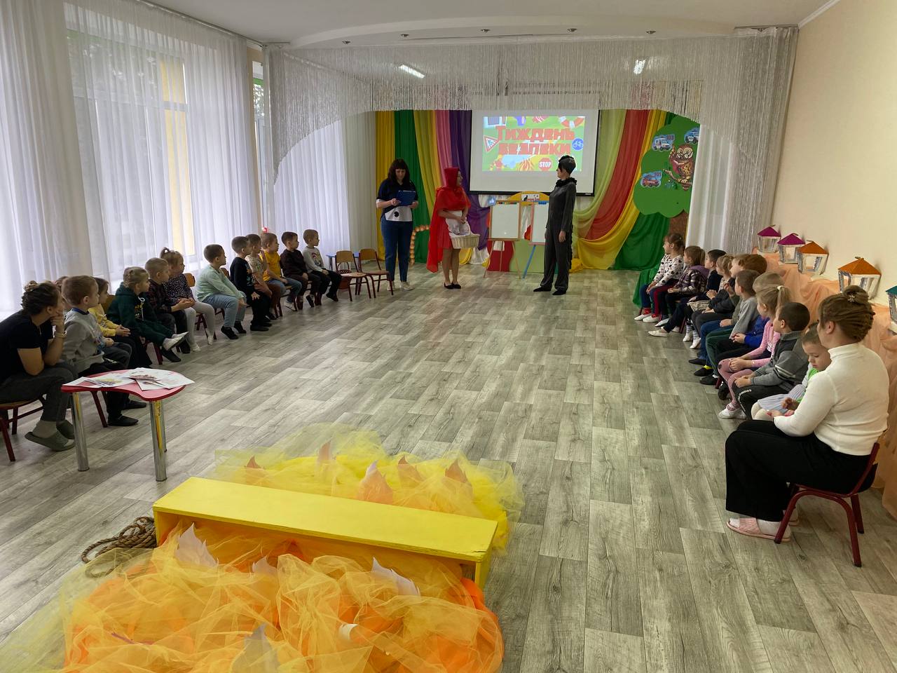Фото без опису