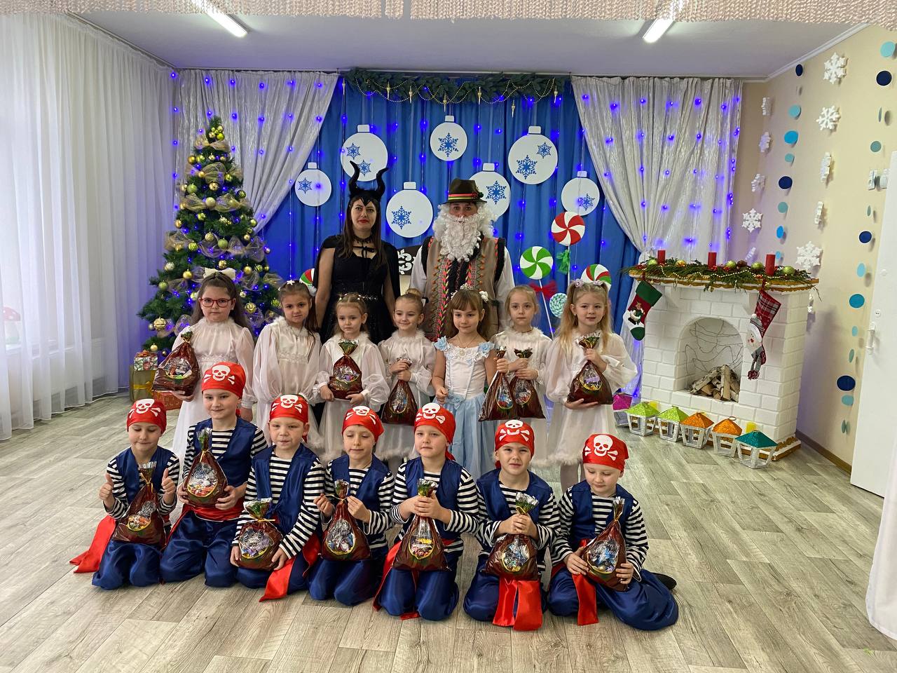 Фото без опису