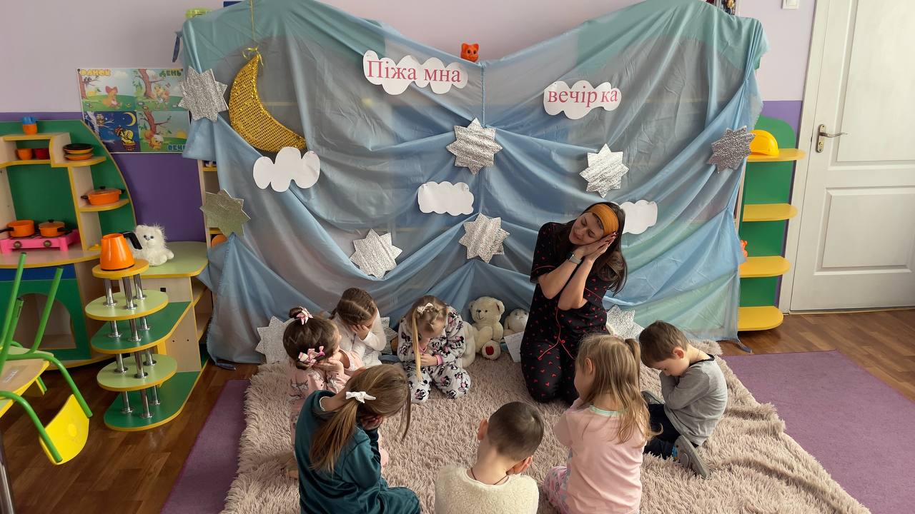 Фото без опису