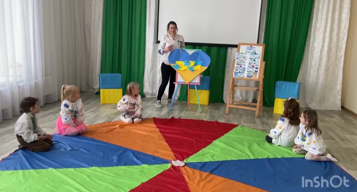Фото без опису
