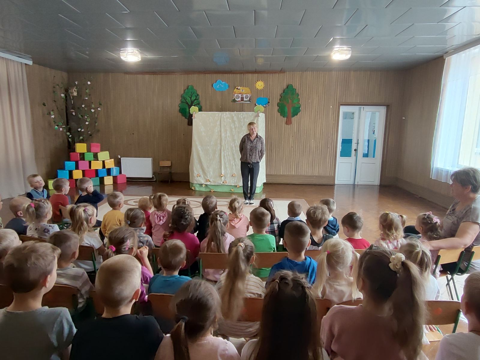 Фото без опису