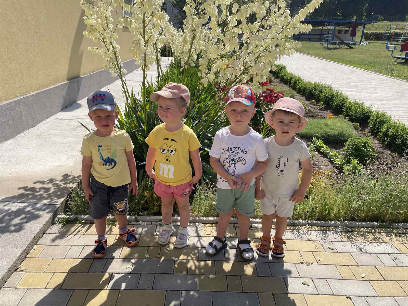 Фото без опису