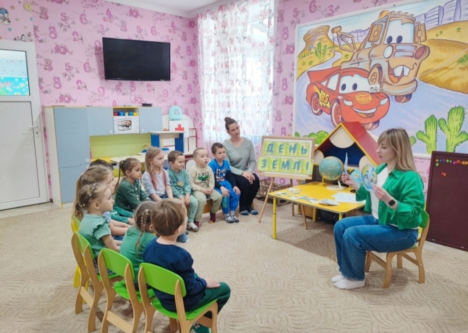 Фото без опису