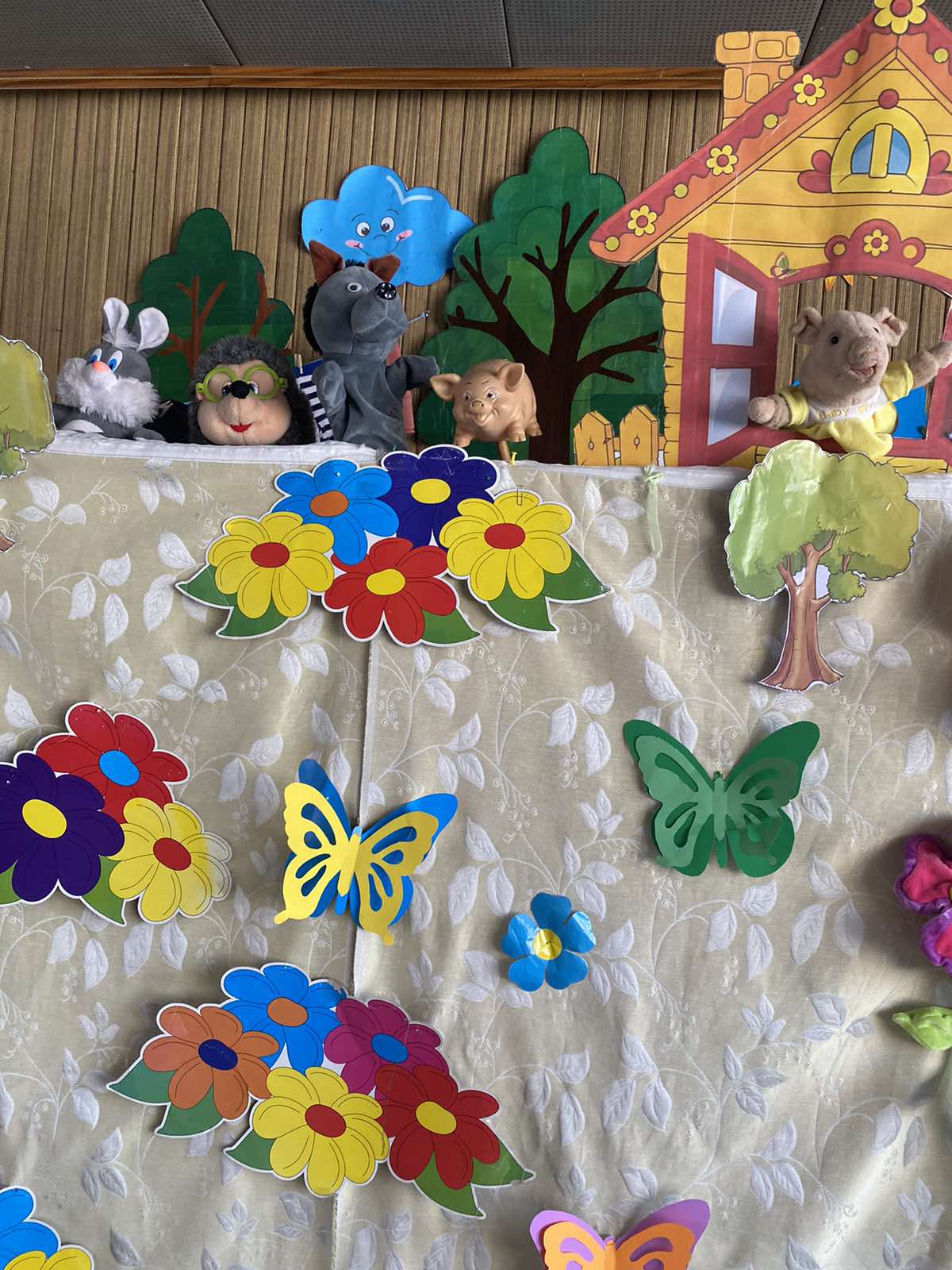 Фото без опису