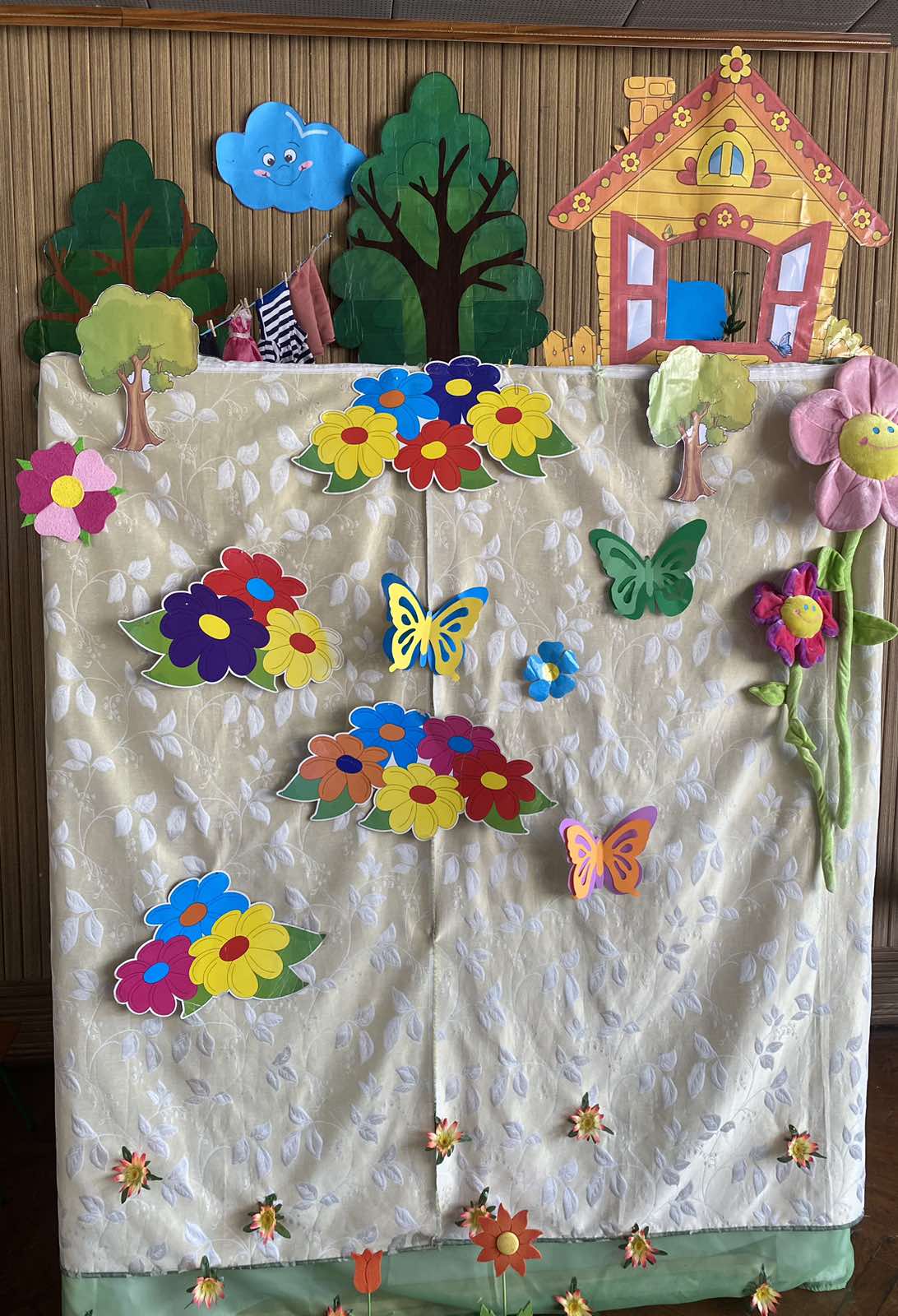 Фото без опису