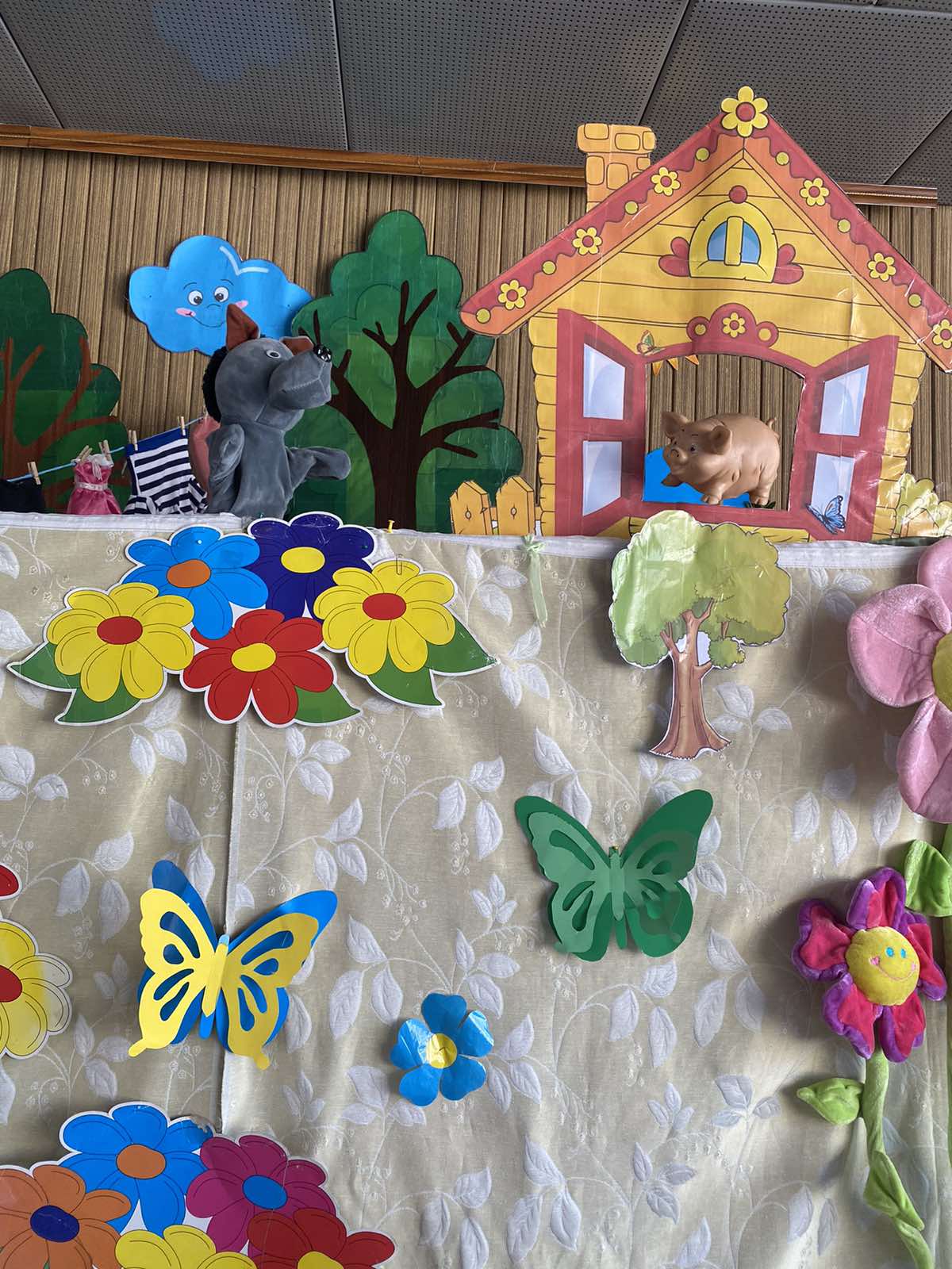 Фото без опису