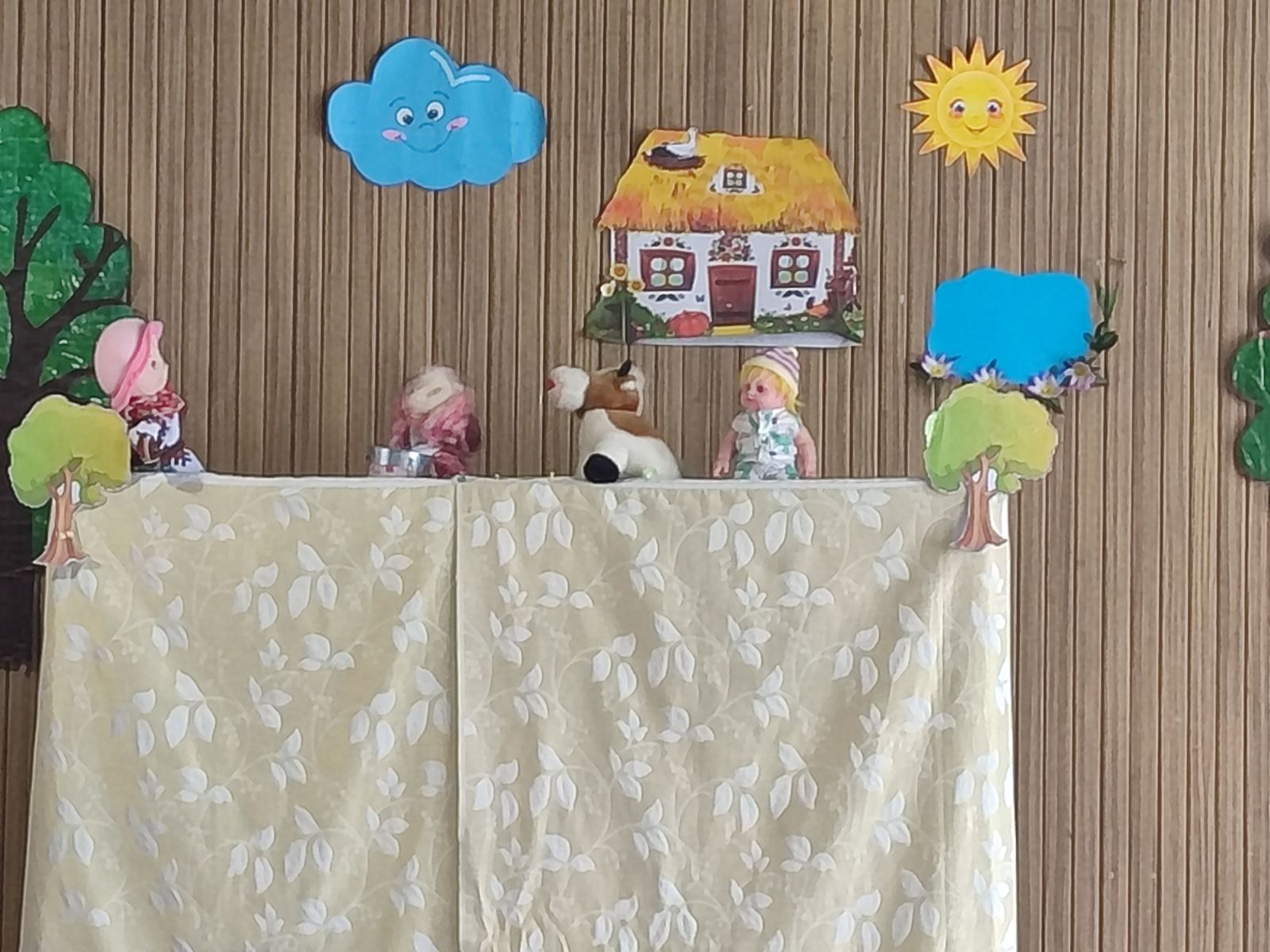 Фото без опису