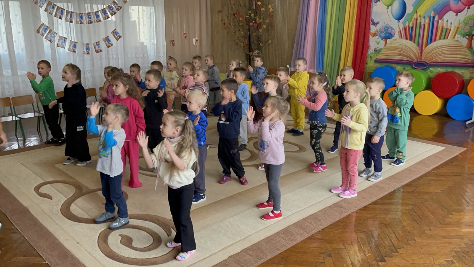 Фото без опису