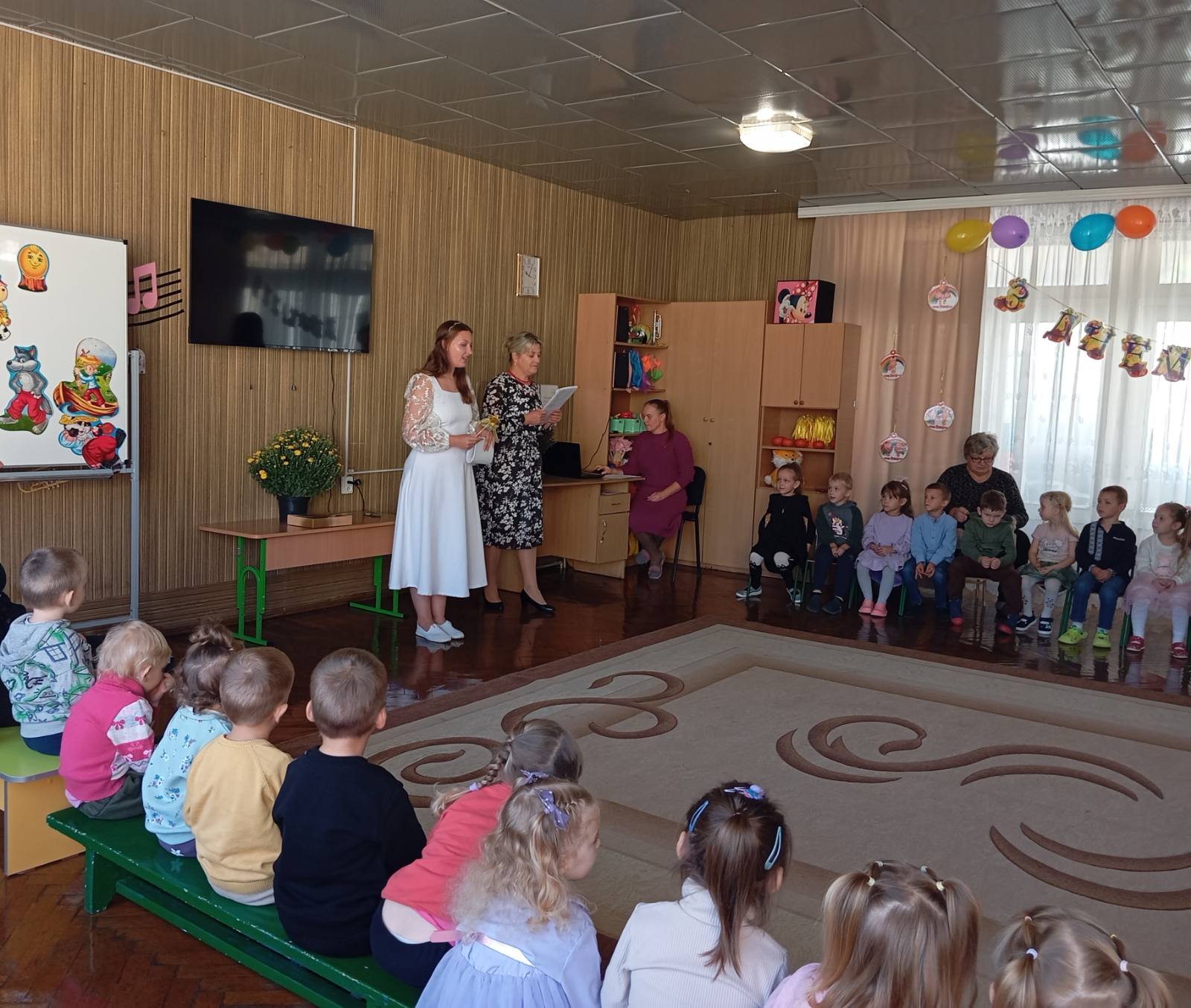 Фото без опису