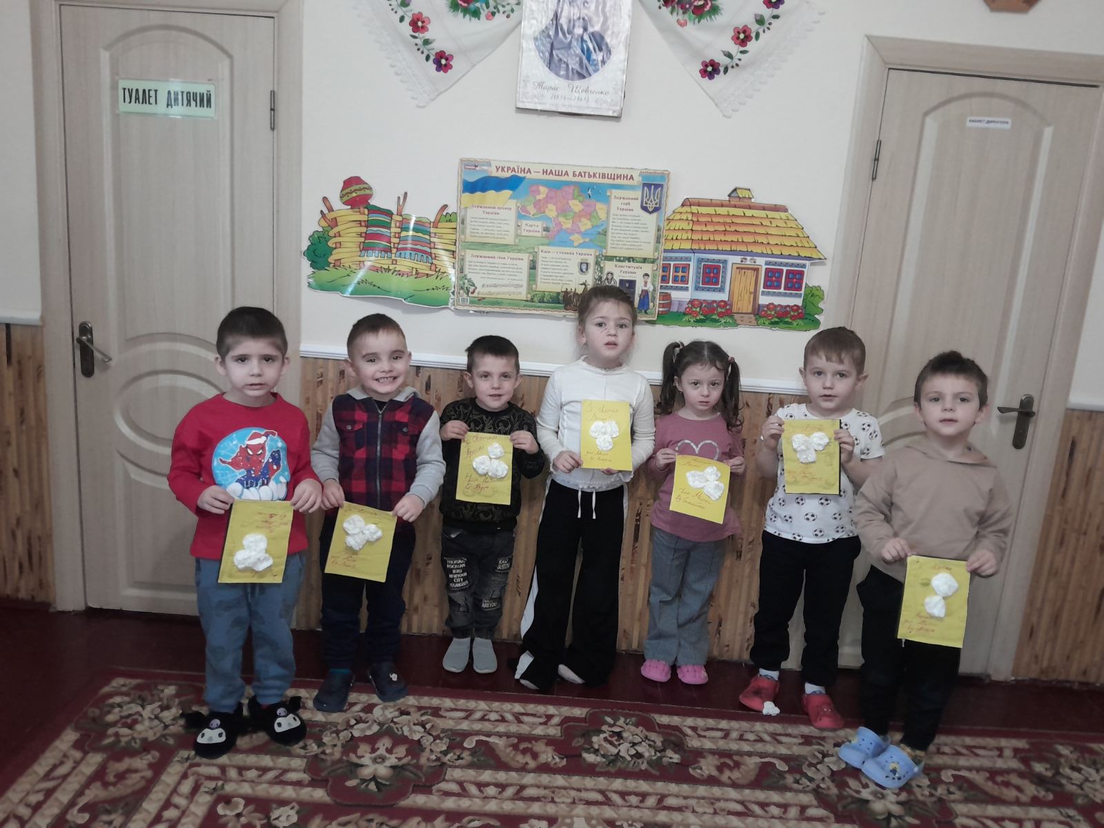 Фото без опису