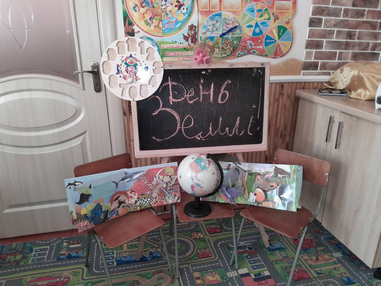 Фото без опису