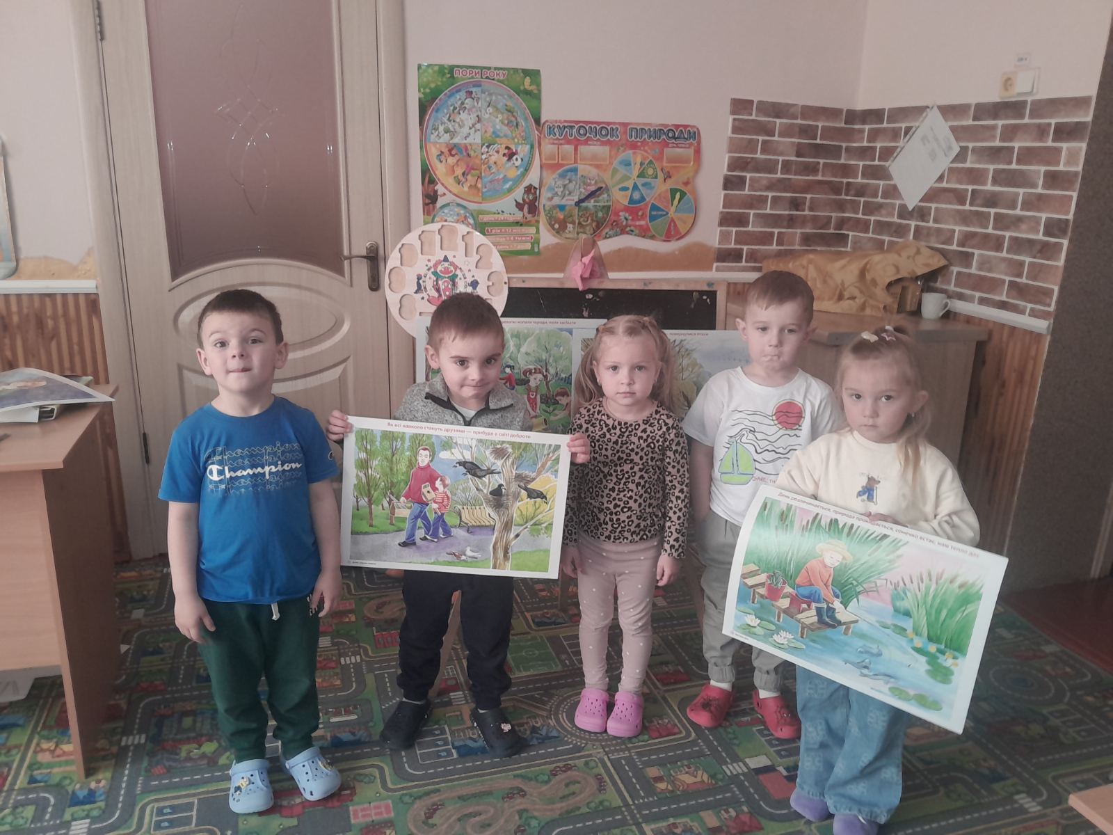 Фото без опису