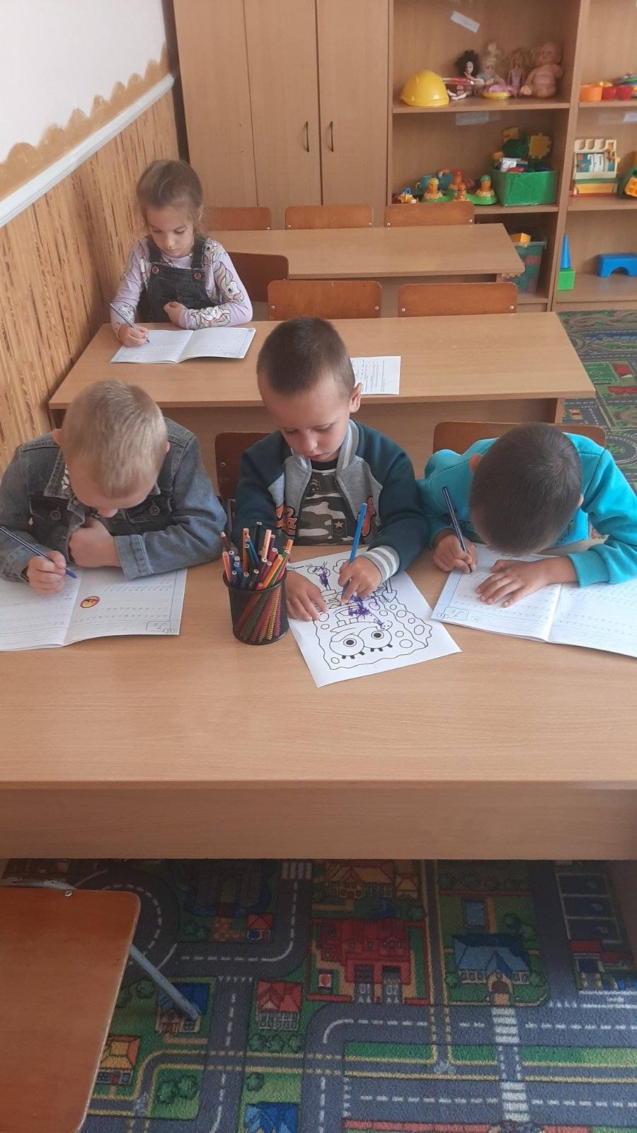 Фото без опису