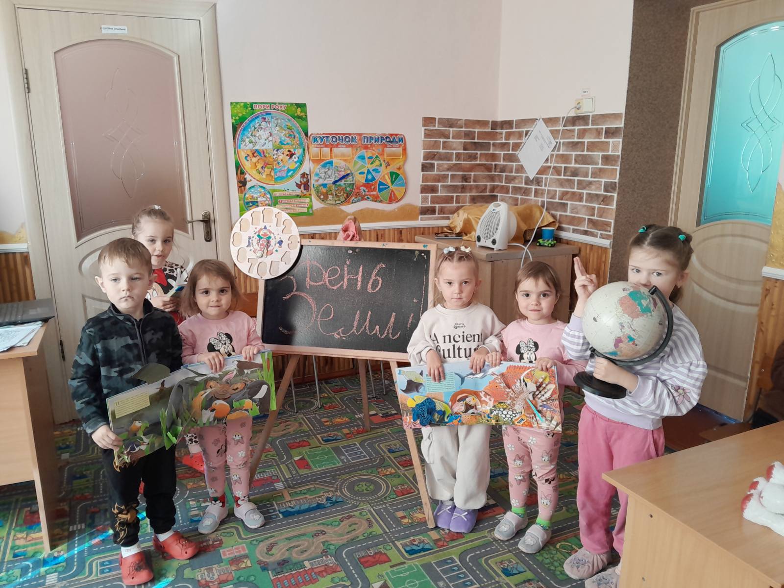 Фото без опису