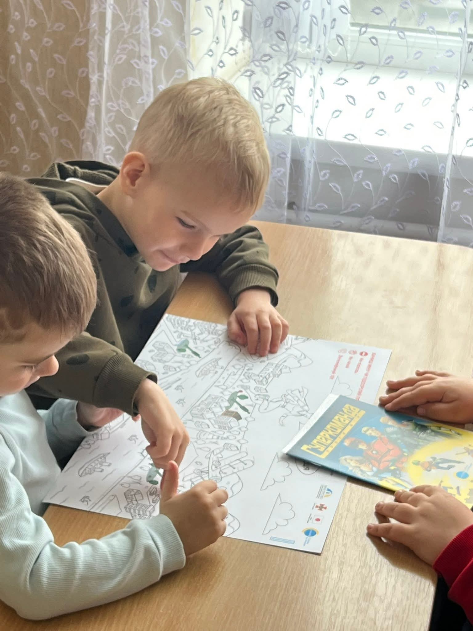 Фото без опису