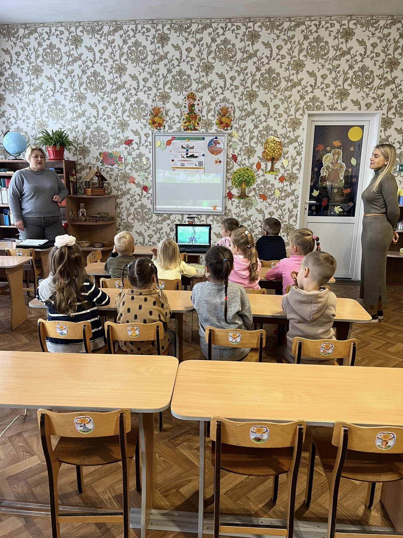 Фото без опису