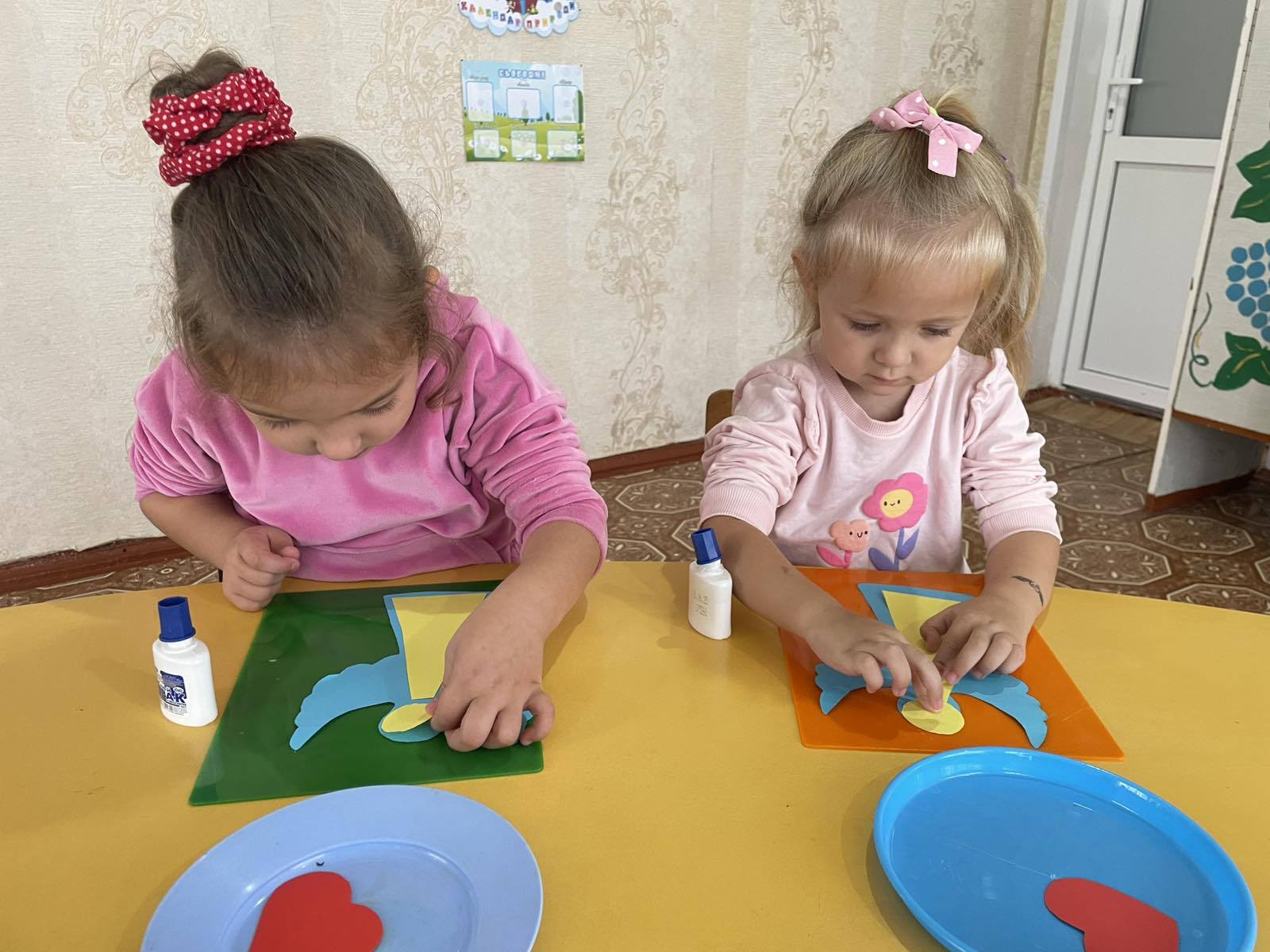 Фото без опису