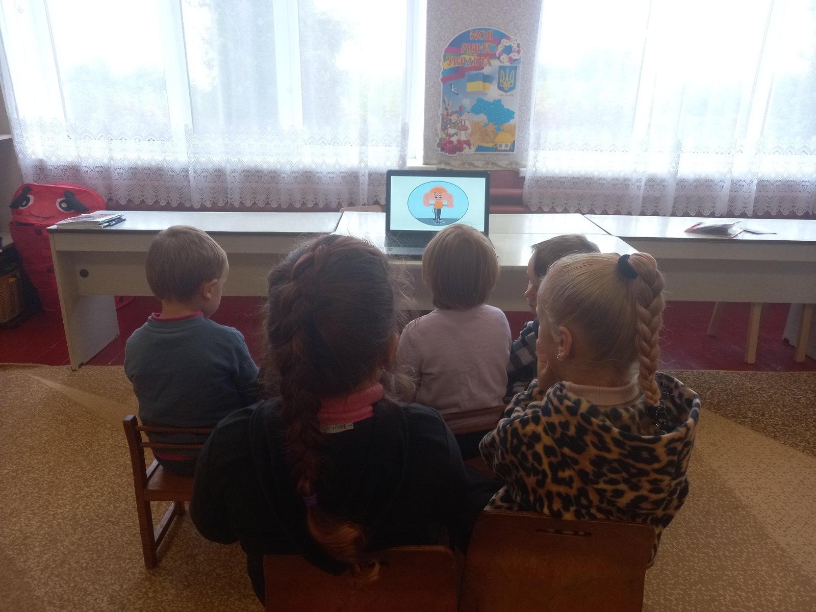 Фото без опису