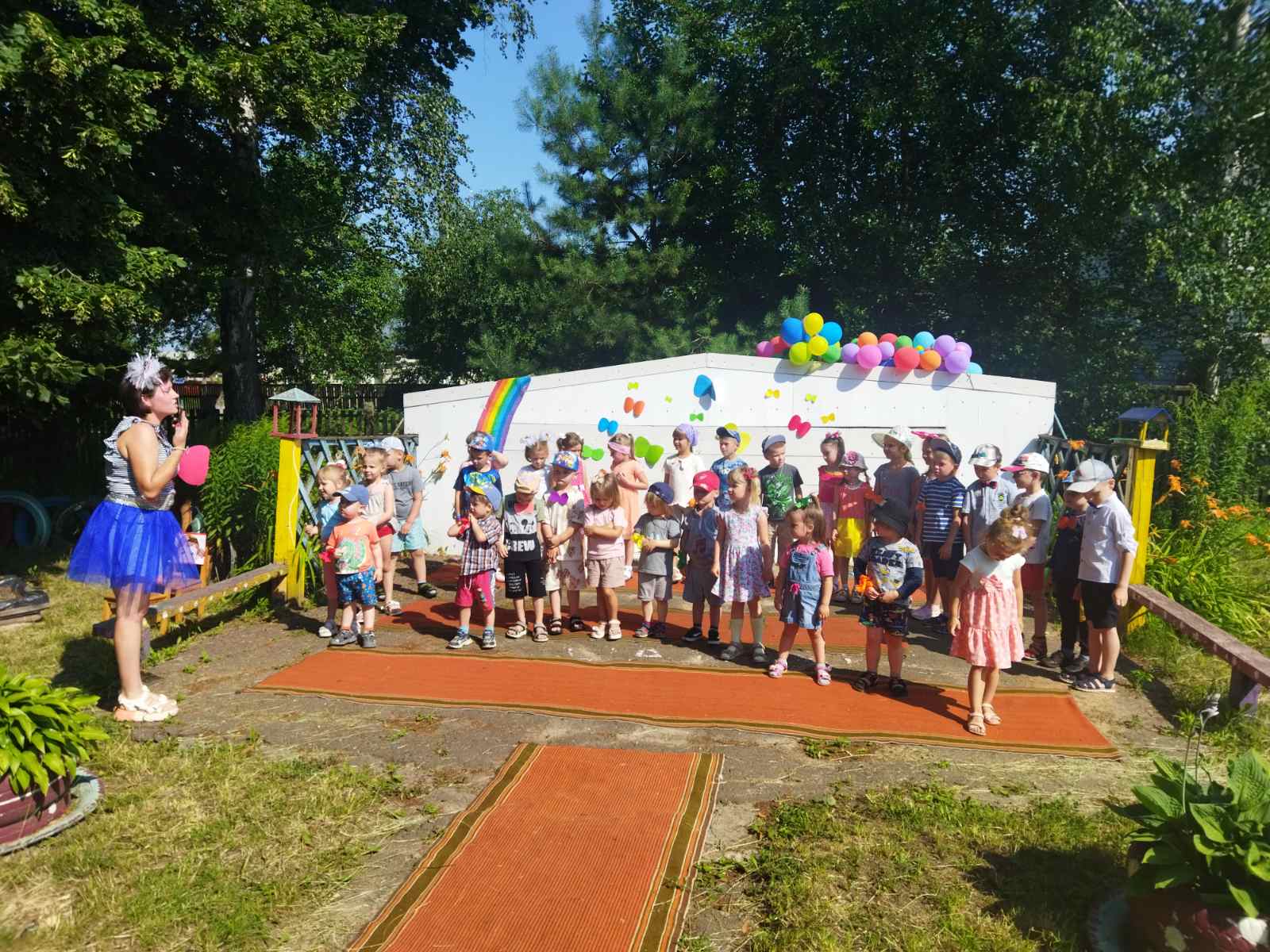 Фото без опису