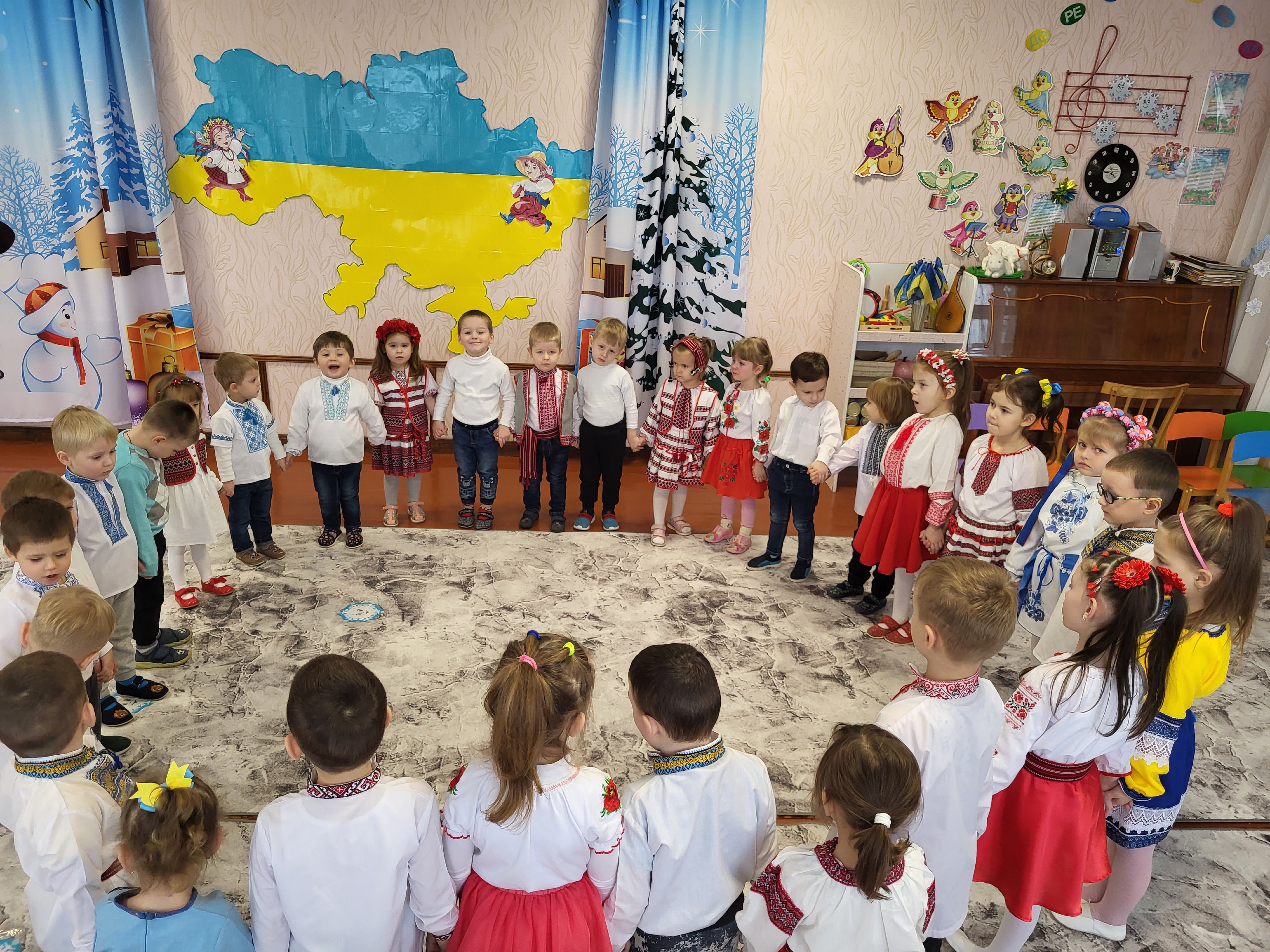 Фото без опису