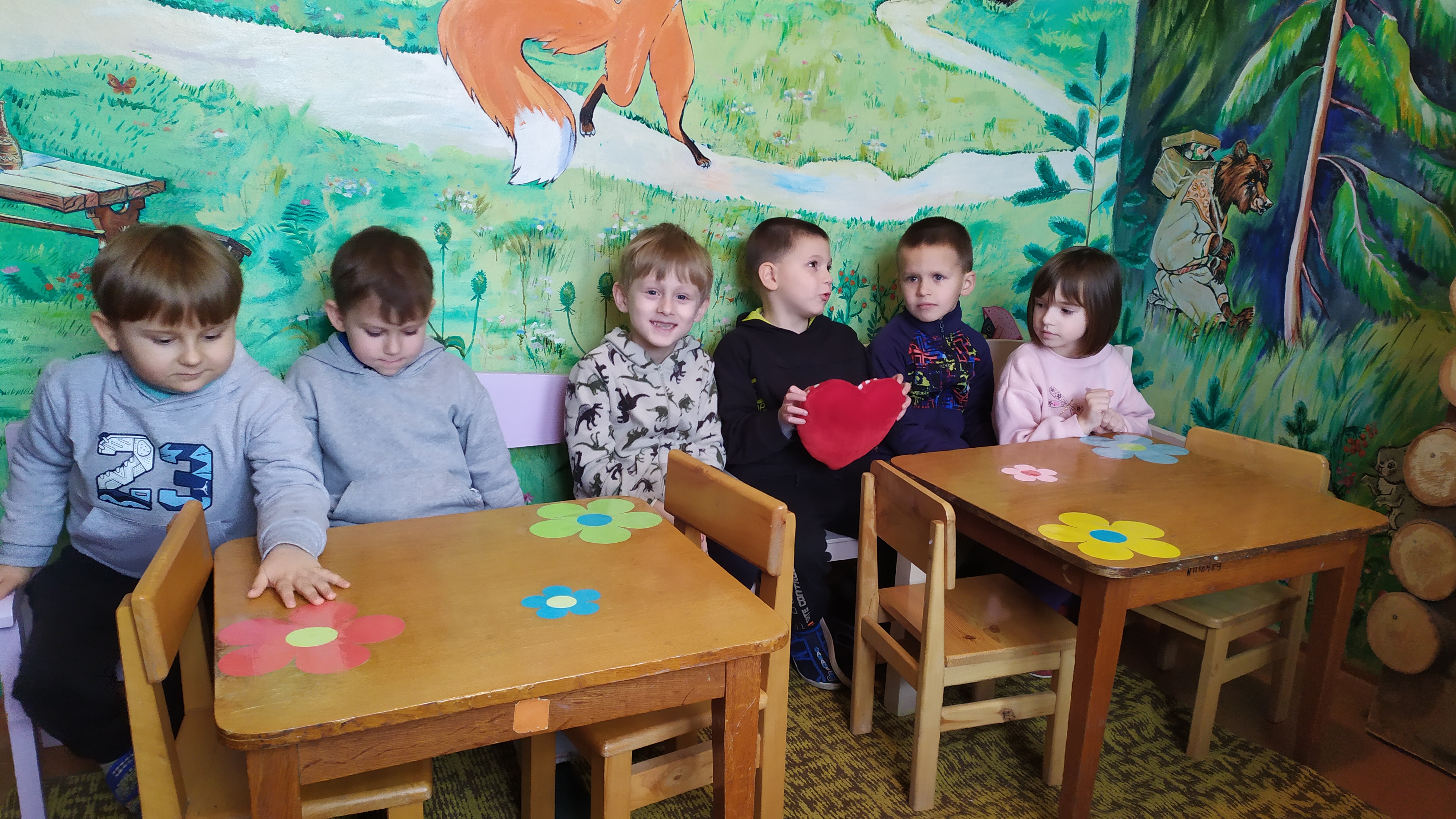 Фото без опису