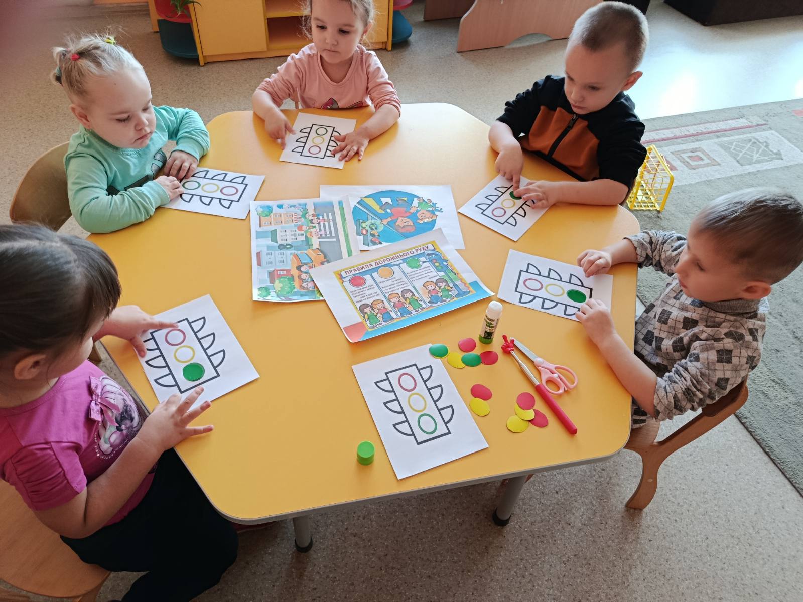 Фото без опису