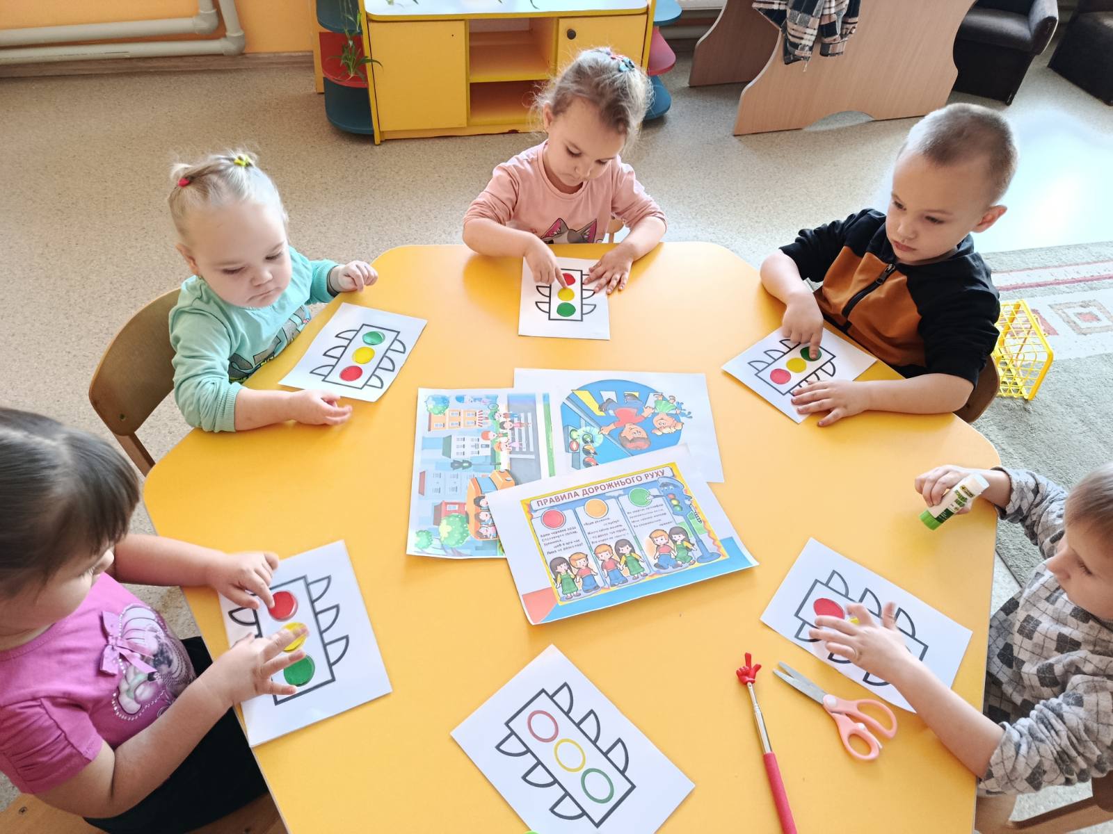 Фото без опису