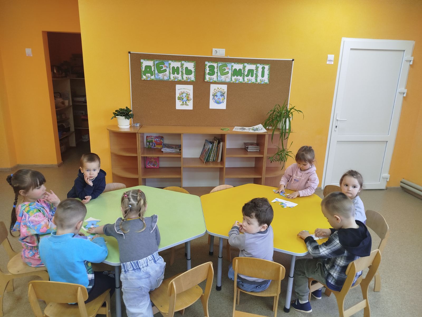 Фото без опису