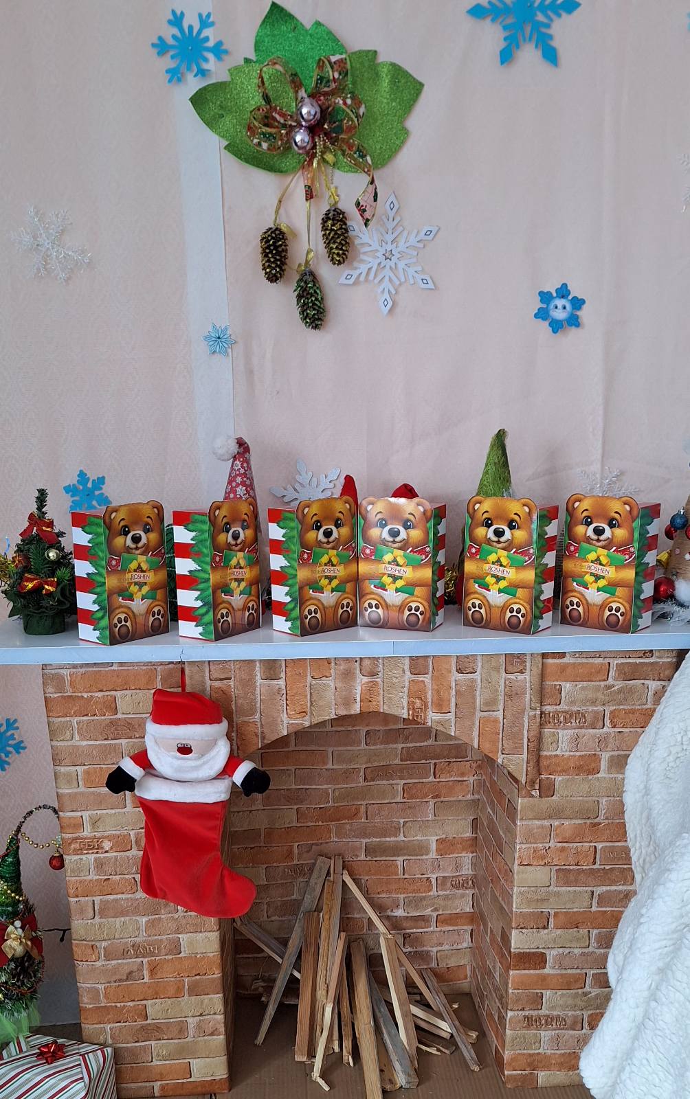 Фото без опису