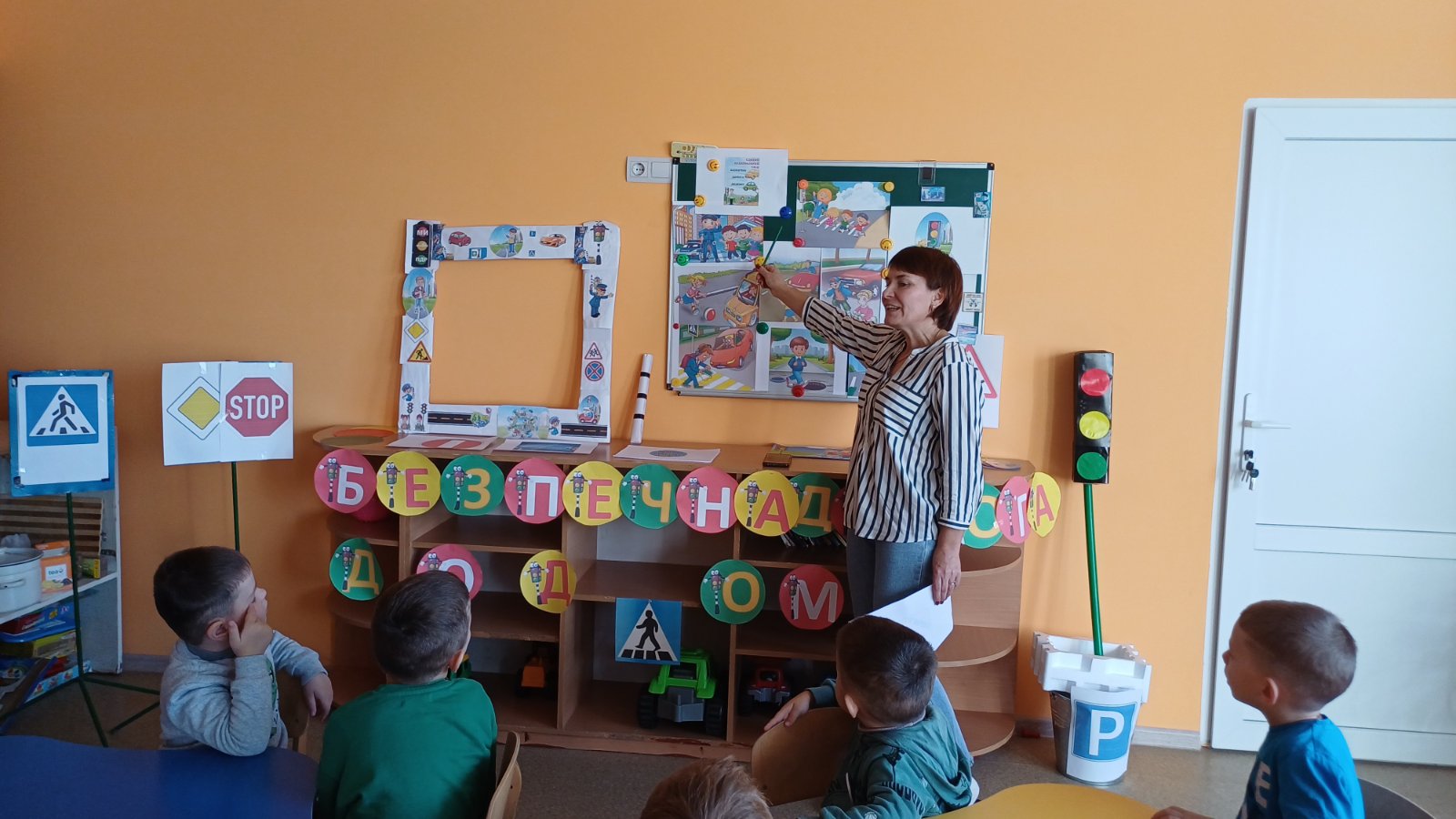 Фото без опису