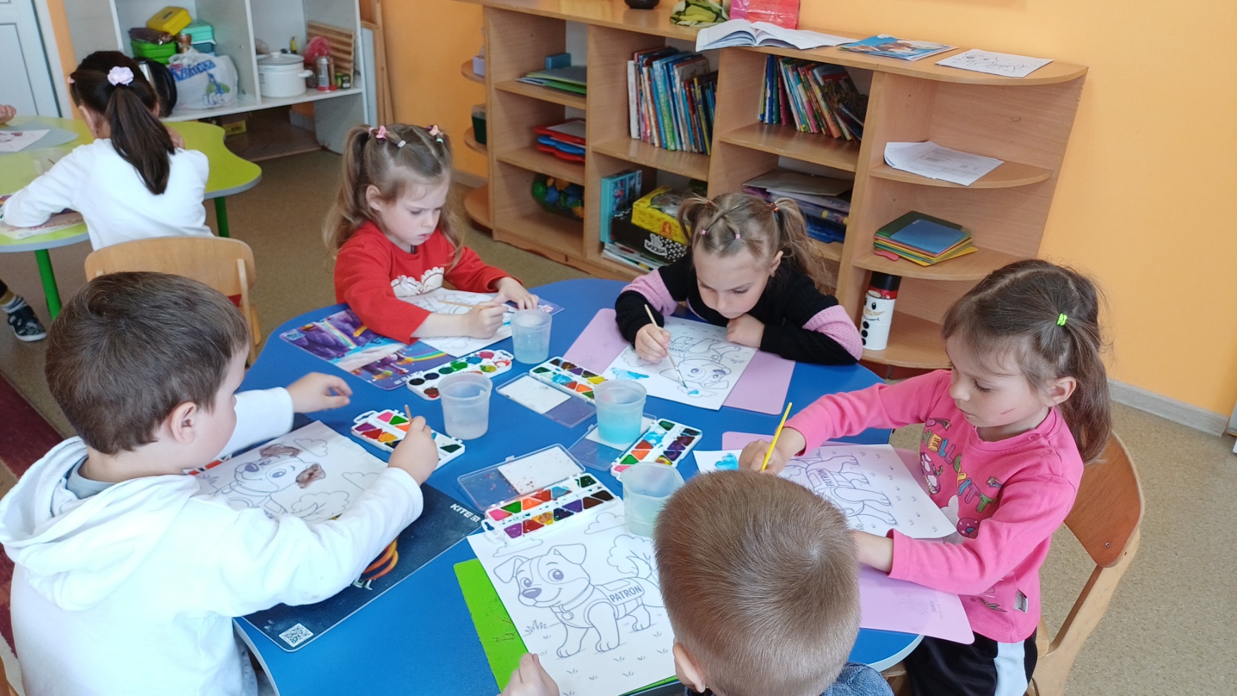 Фото без опису