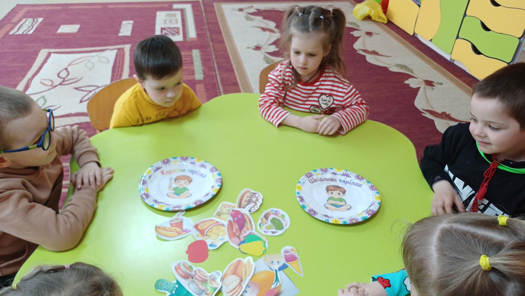 Фото без опису