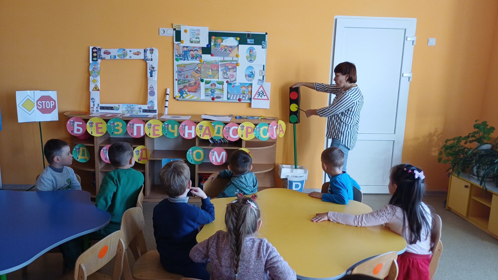 Фото без опису