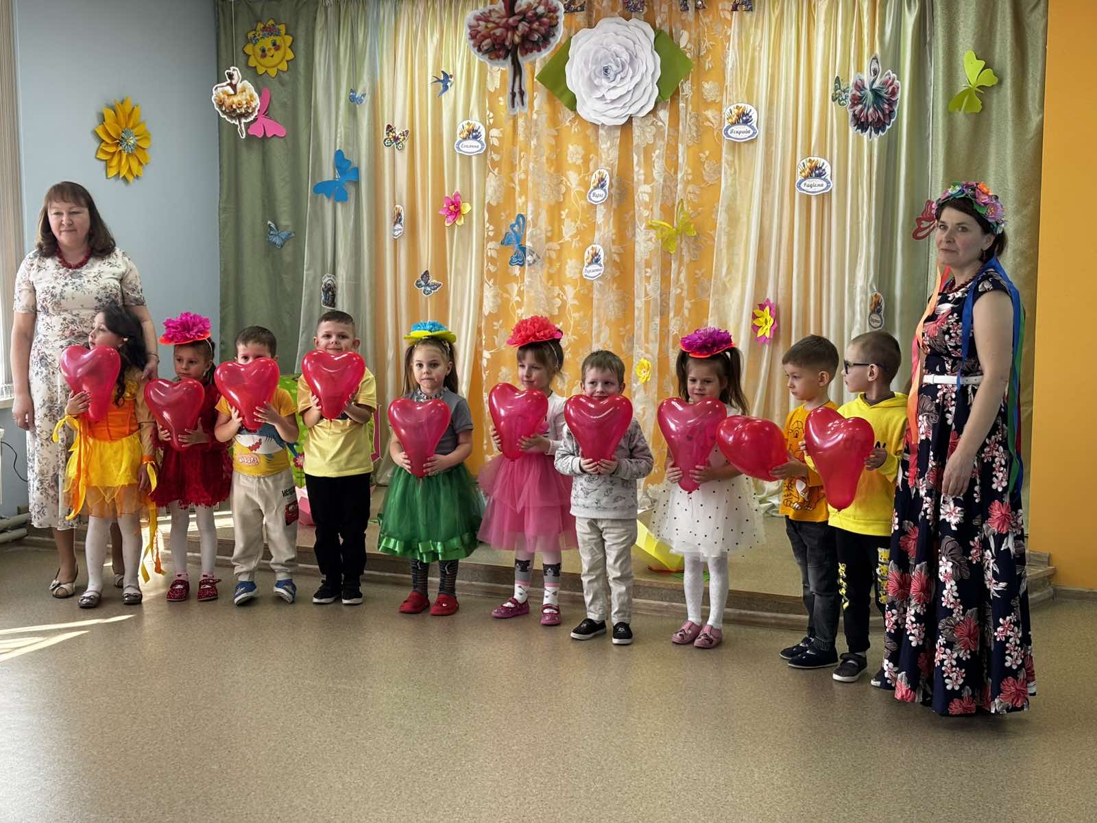 Фото без опису