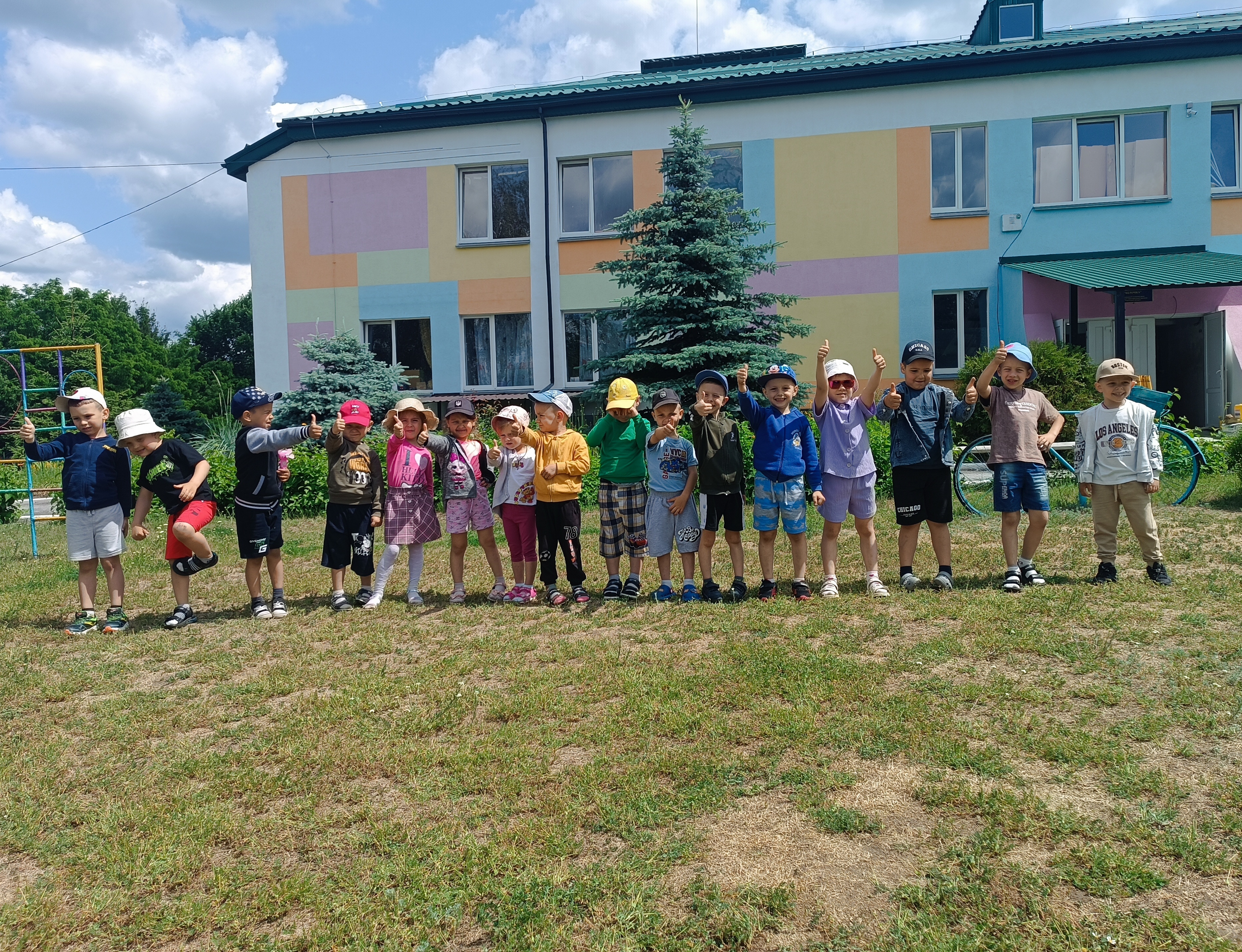 Фото без опису