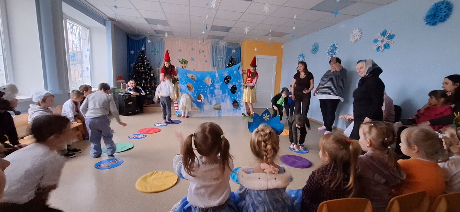 Фото без опису