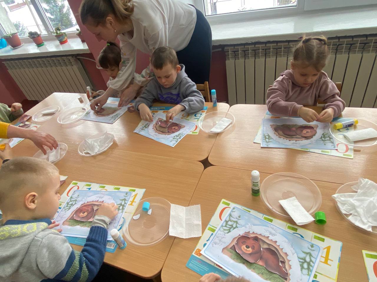 Фото без опису