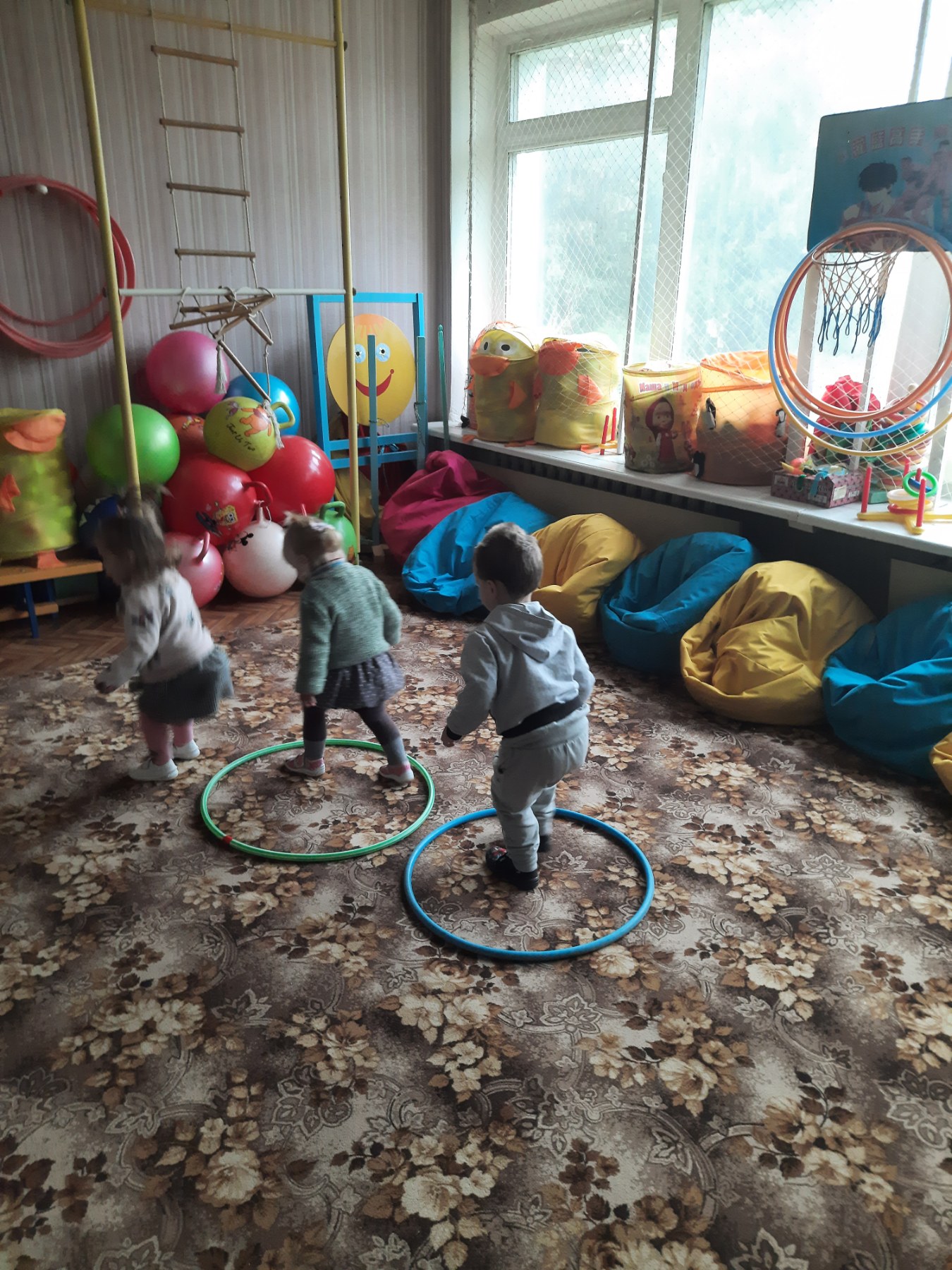 Фото без опису